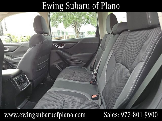 Used 2023 Subaru Forester Premium image 7