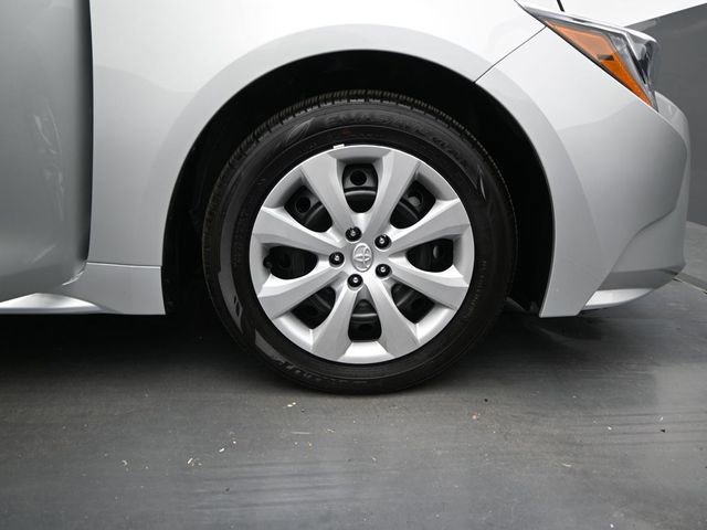 Used 2026 Toyota Corolla LE image 15