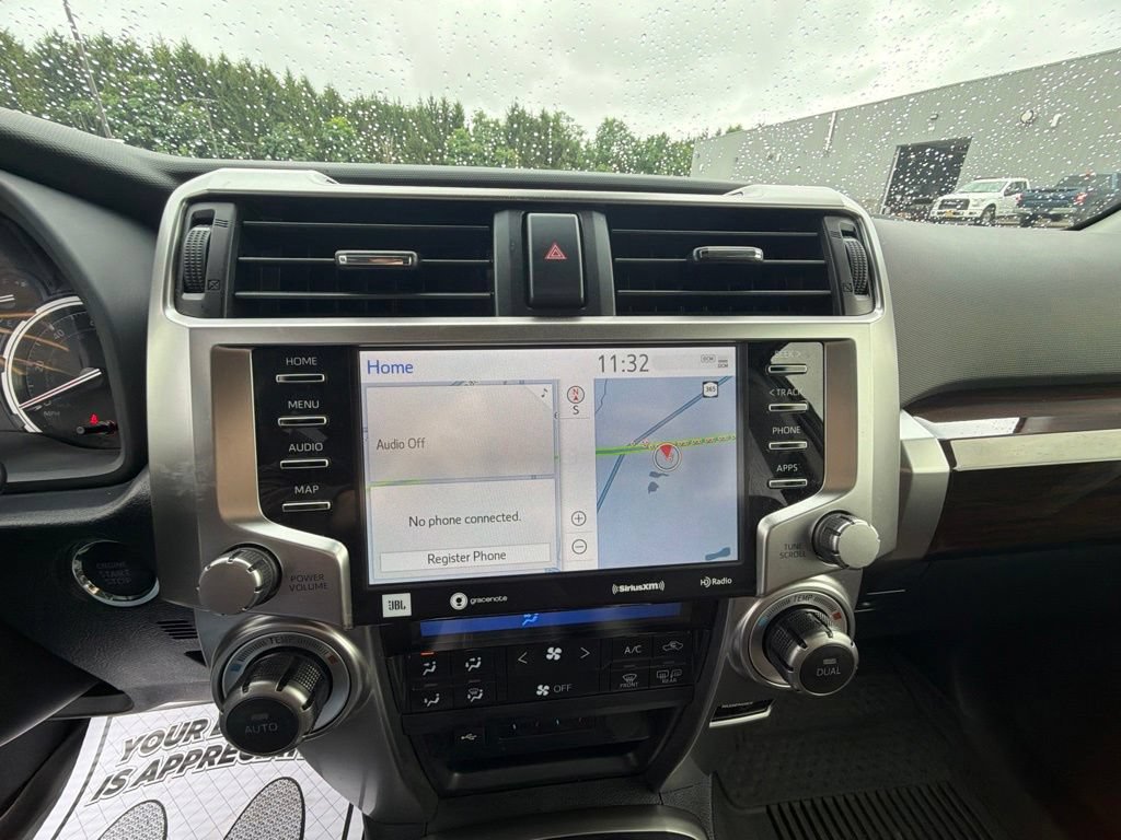 Used 2024 Toyota 4Runner Limited AWD/4WD image 32