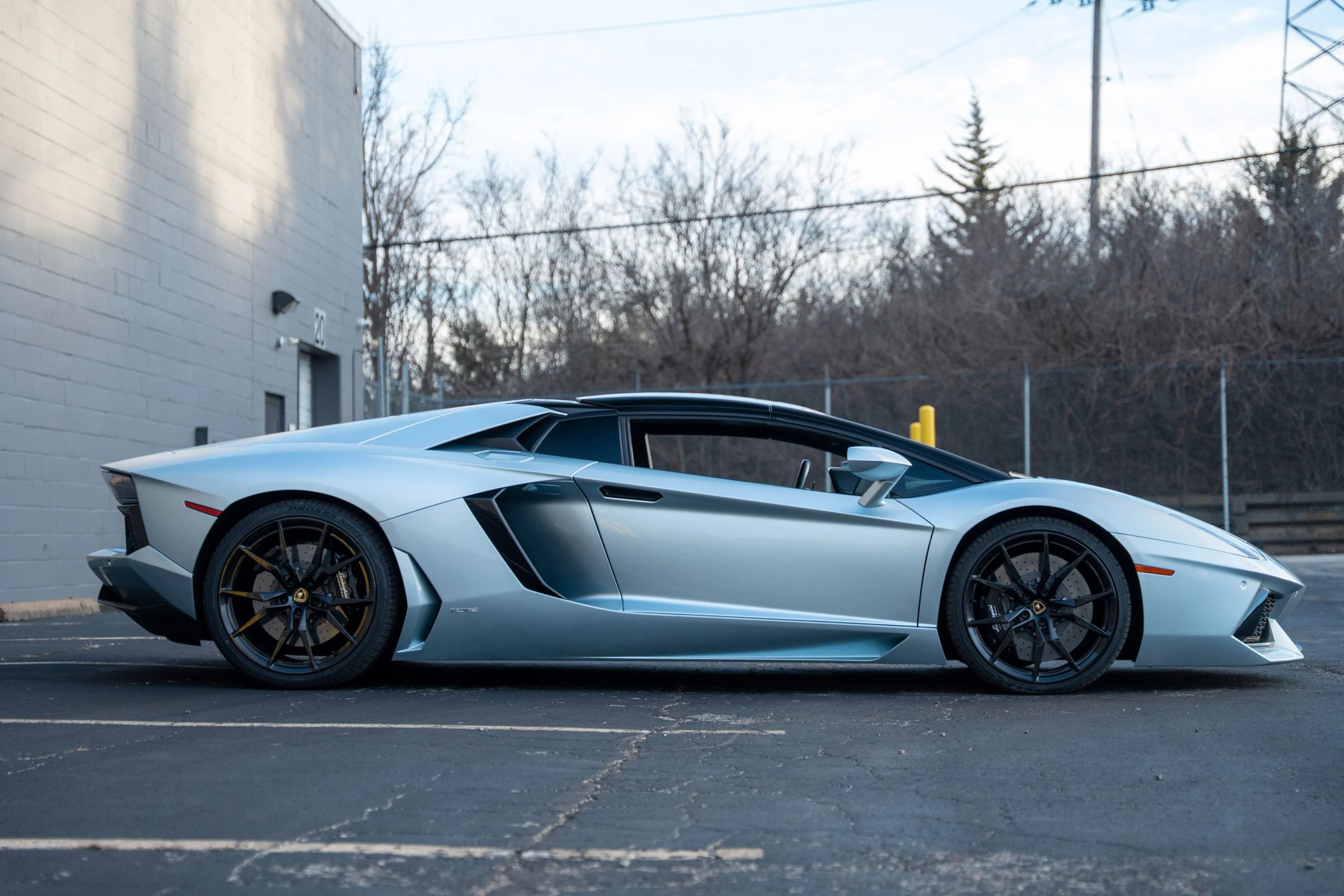 Used 2013 Lamborghini Aventador LP 700-4 image 10