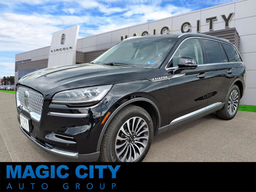 Certified 2023 Lincoln Aviator AWD w/ Premium Package image 1