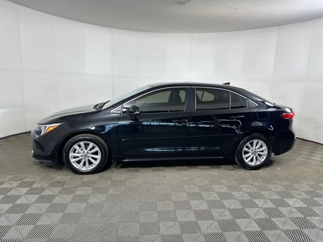 Used 2026 Toyota Corolla XLE image 6