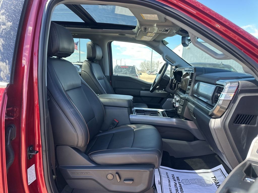 New 2025 Ford F250 Lariat w/ Lariat Ultimate Package image 31