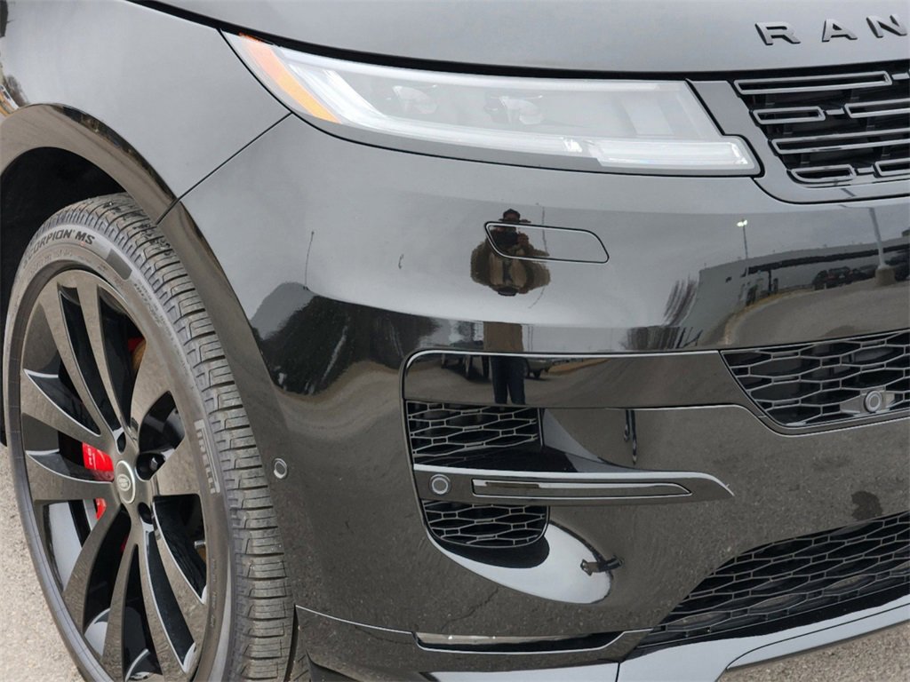 New 2025 Land Rover Range Rover Sport Dynamic SE image 9