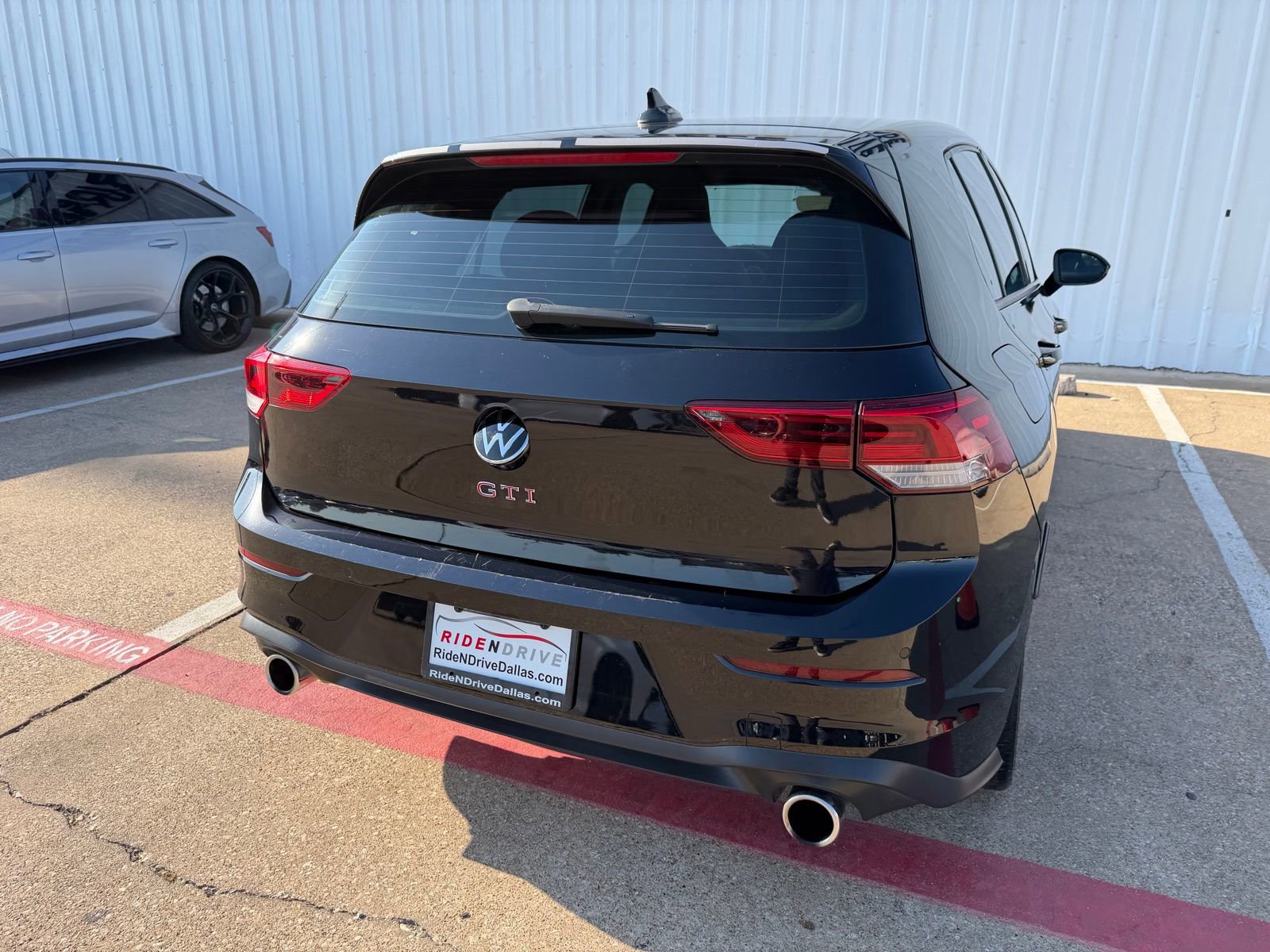Used 2024 Volkswagen GTI Autobahn FWD image 17