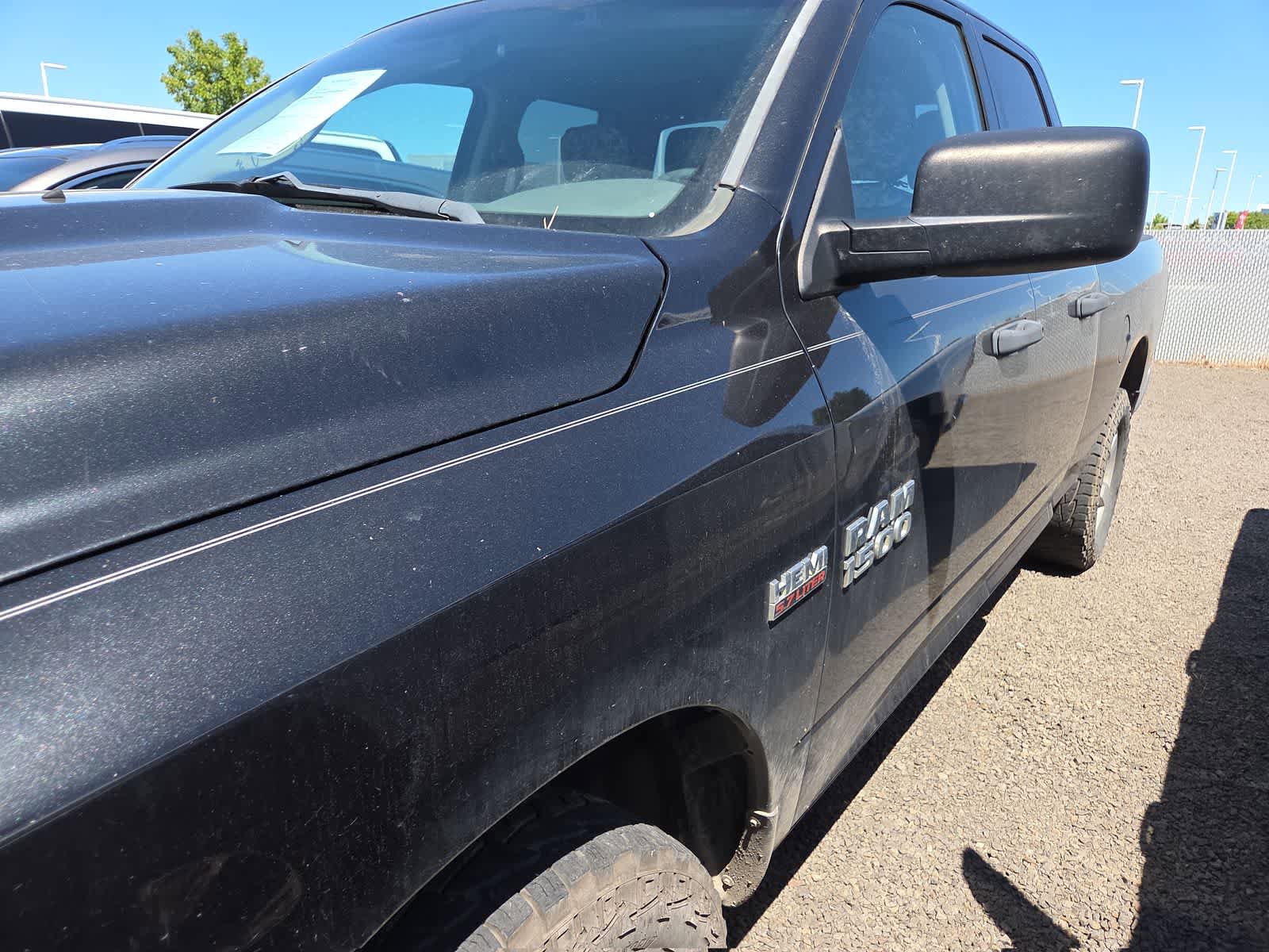 Used 2015 RAM 1500 ST w/ SXT Appearance Group AWD/4WD image 2