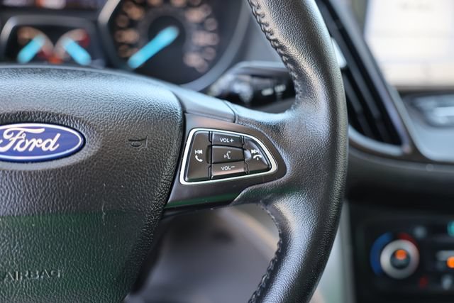 Used 2019 Ford Escape SEL AWD/4WD image 18
