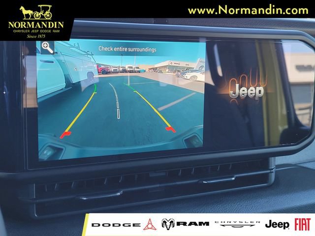 Used 2024 Jeep Gladiator Sport AWD/4WD image 10