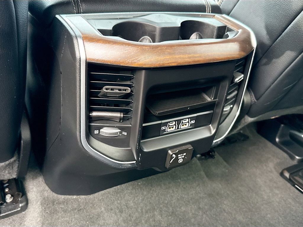 Used 2022 RAM 1500 Laramie AWD/4WD image 25