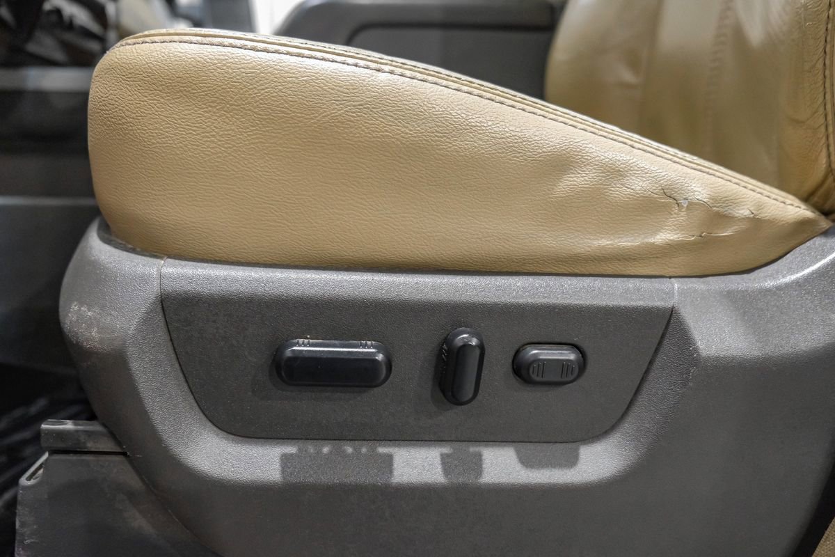 Used 2013 Ford F350 Lariat w/ Lariat Ultimate Pkg image 30