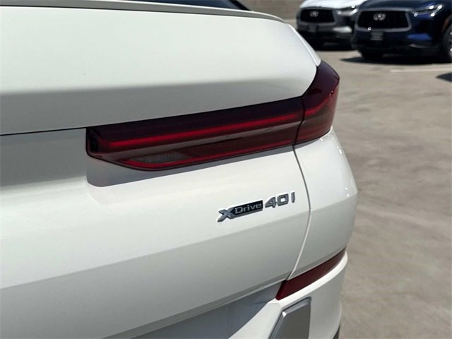 Used 2022 BMW X6 xDrive40i w/ Premium Package image 6