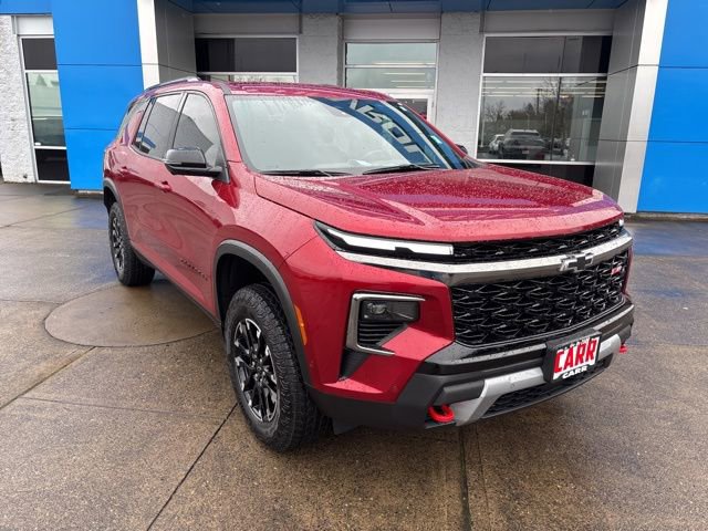 Used 2024 Chevrolet Traverse Z71 w/ Enhanced Driving Package image 2