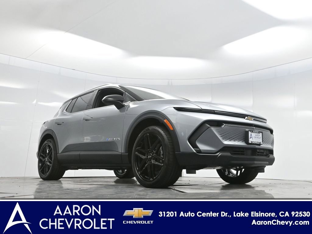 New 2026 Chevrolet Equinox EV LT image 2