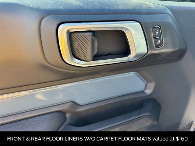 New 2025 Ford Bronco Badlands image 11