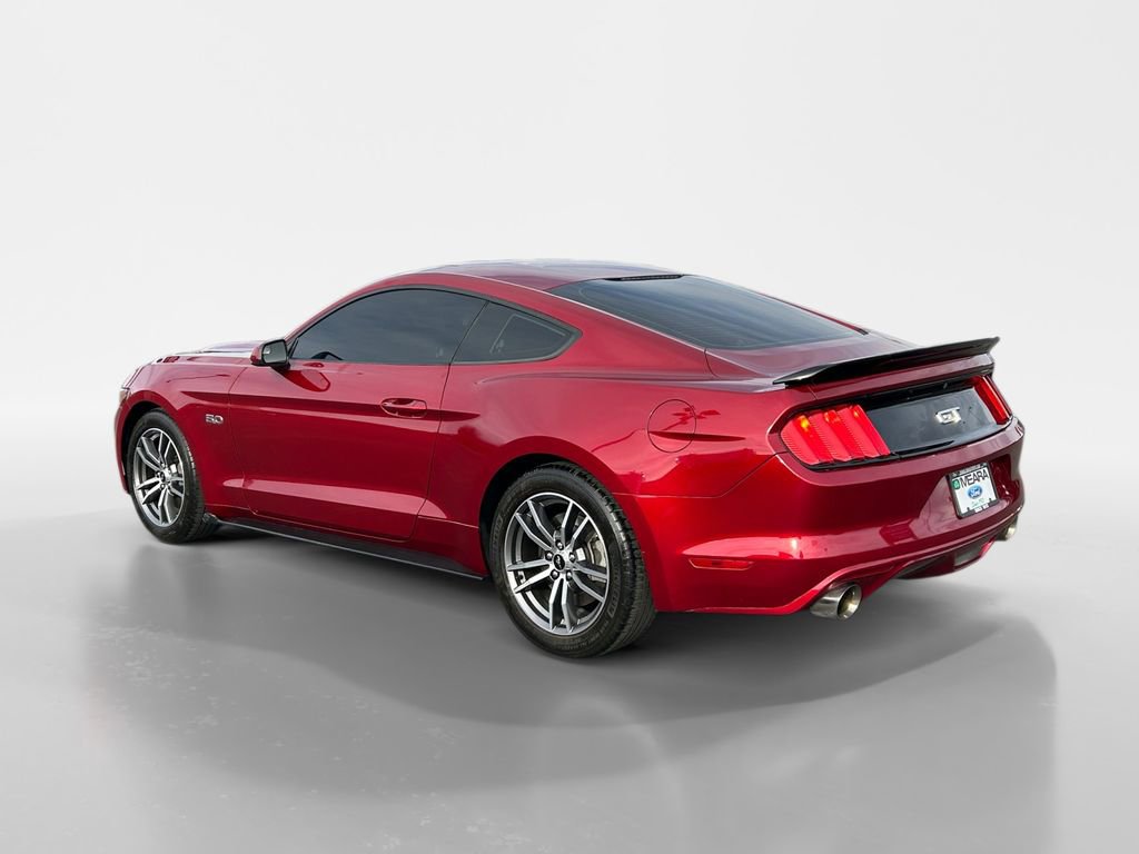 Used 2016 Ford Mustang GT image 3