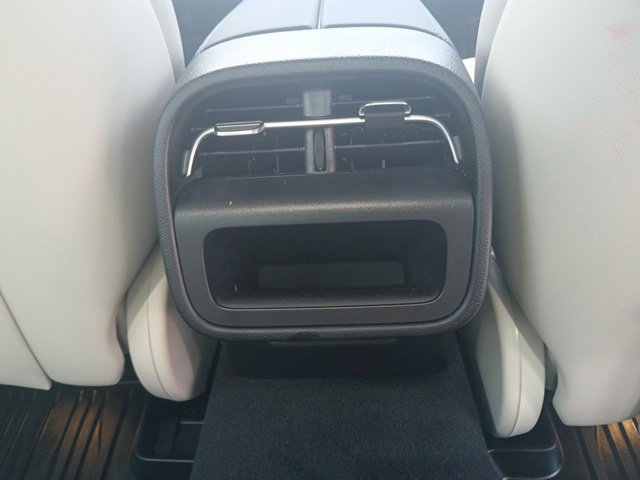 Used 2026 Mercedes-Benz E 350 Sedan image 14