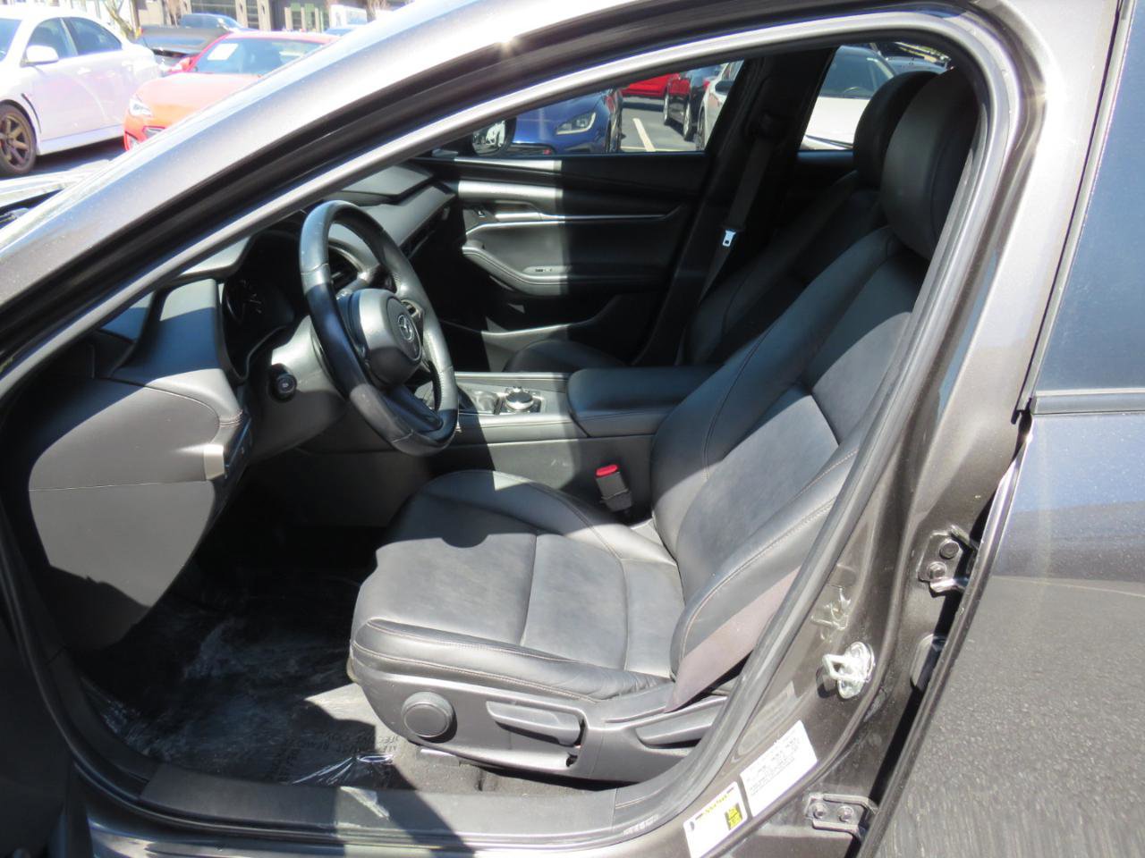 Used 2021 MAZDA MAZDA3 s image 11