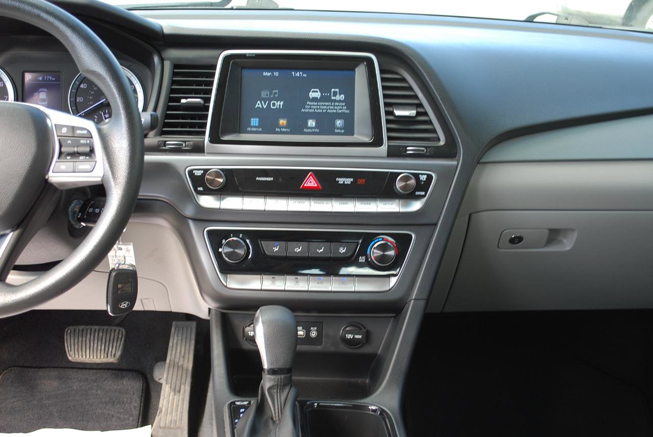 Used 2019 Hyundai Sonata ECO FWD image 9