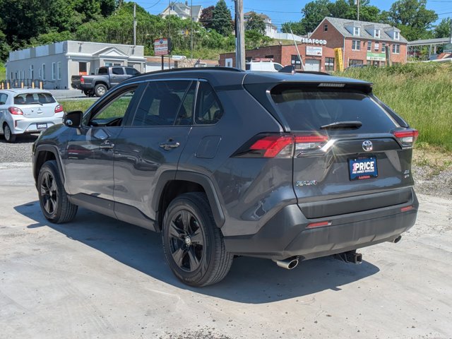 Used 2022 Toyota RAV4 XLE w/ Convenience Package AWD/4WD image 8