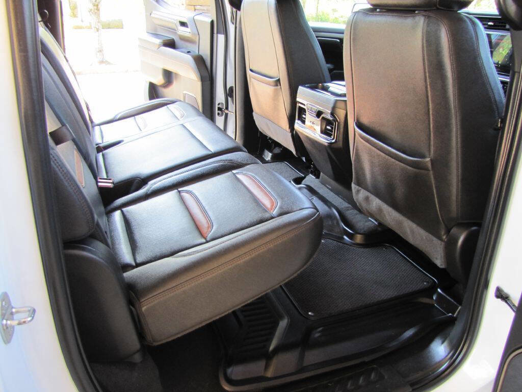 Used 2023 GMC Sierra 1500 AT4 w/ Technology Package AWD/4WD image 20