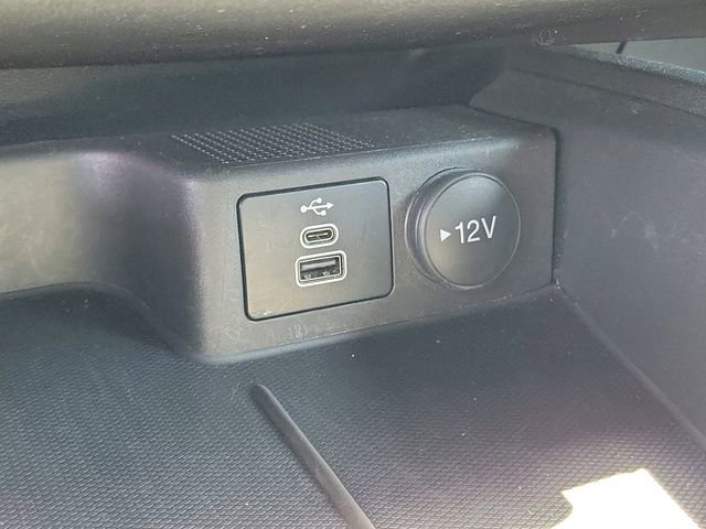Used 2024 Ford Escape ST-Line w/ Cold Weather Package FWD image 31
