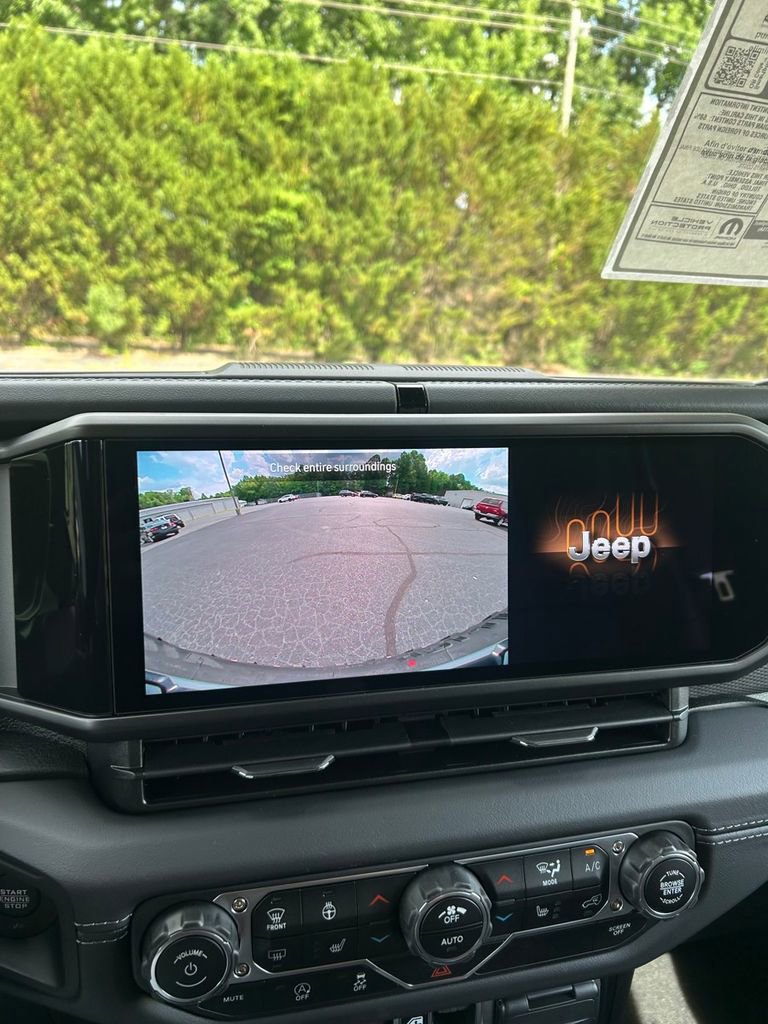 New 2025 Jeep Wrangler Unlimited Rubicon w/ Dual Top Group image 16