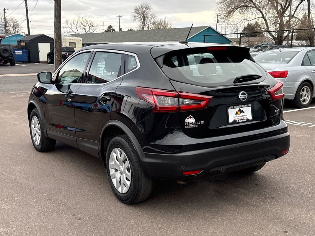 Used 2020 Nissan Rogue Sport S image 5