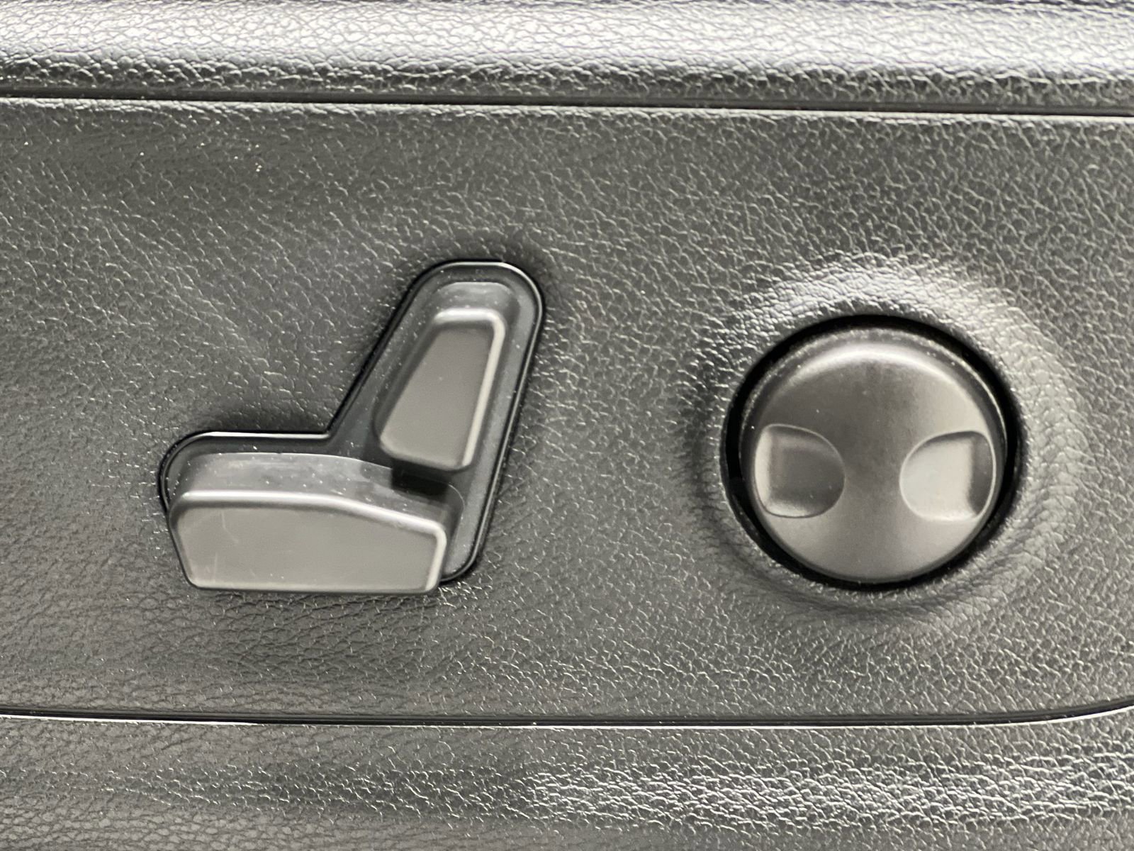 Used 2022 RAM 1500 Big Horn image 12