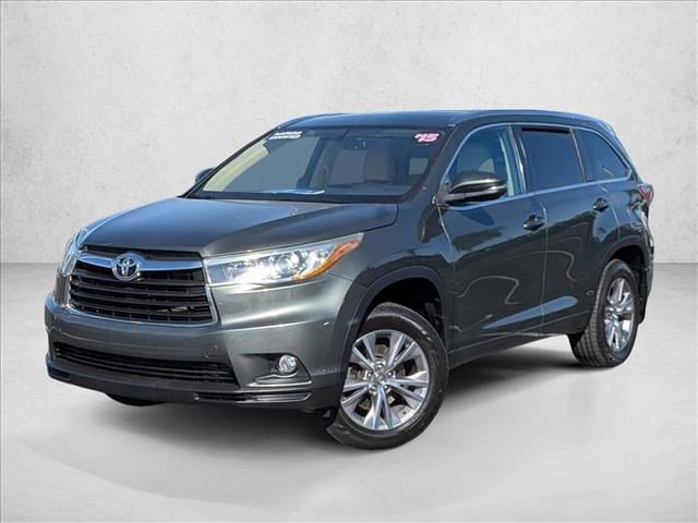 Used 2015 Toyota Highlander XLE AWD/4WD image 1