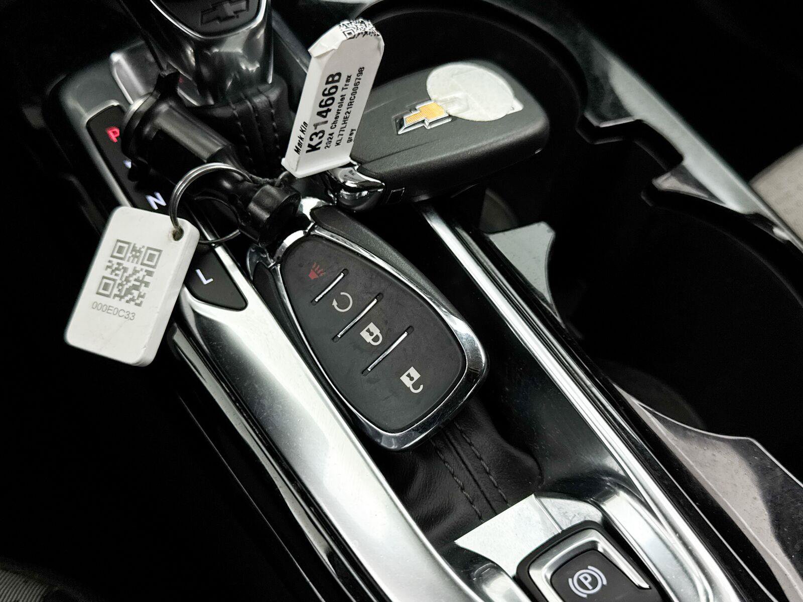 Used 2024 Chevrolet Trax LT w/ Driver Confidence Package FWD image 33