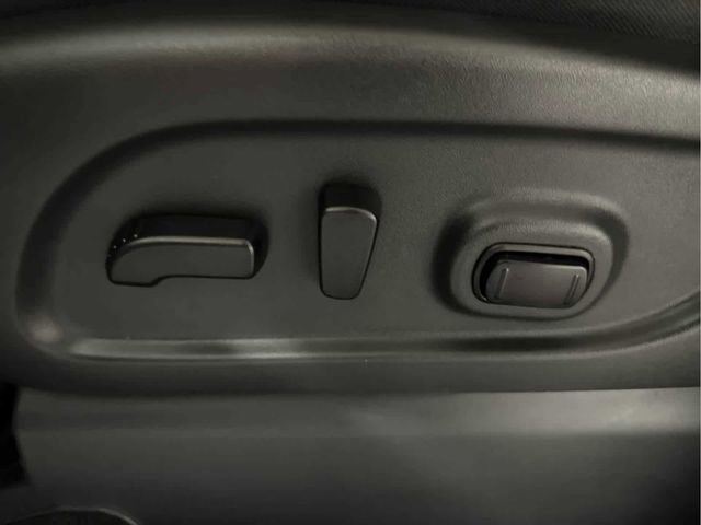 Certified 2024 Nissan Titan SV w/ SV Convenience Package image 12