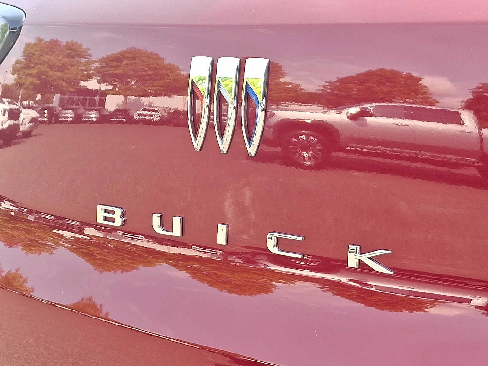 Used 2024 Buick Encore GX Avenir w/ Avenir Convenience Package FWD image 32