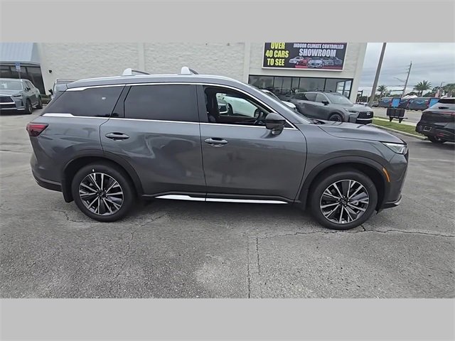 New 2026 INFINITI QX60 Luxe w/ Family Package image 30