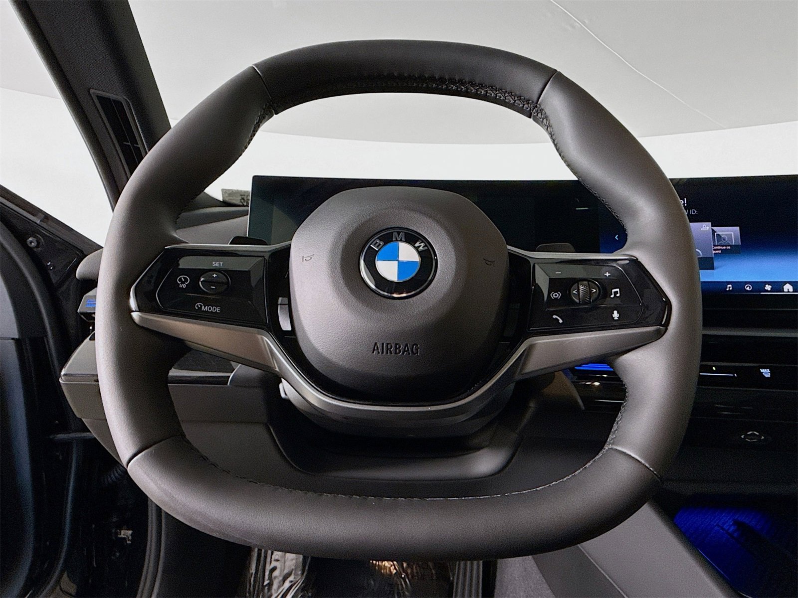 Used 2025 BMW 530i image 11