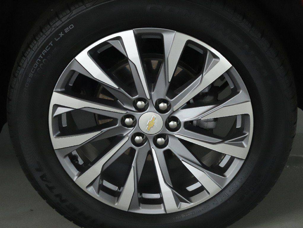 Used 2023 Chevrolet Traverse Premier w/ LPO, Floor Liner Package AWD/4WD image 39