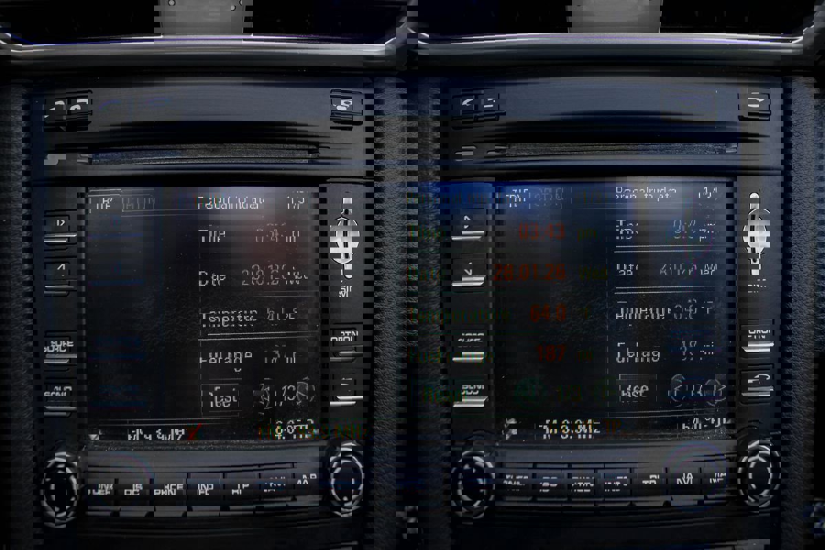 Used 2011 Porsche 911 Carrera 4S image 30