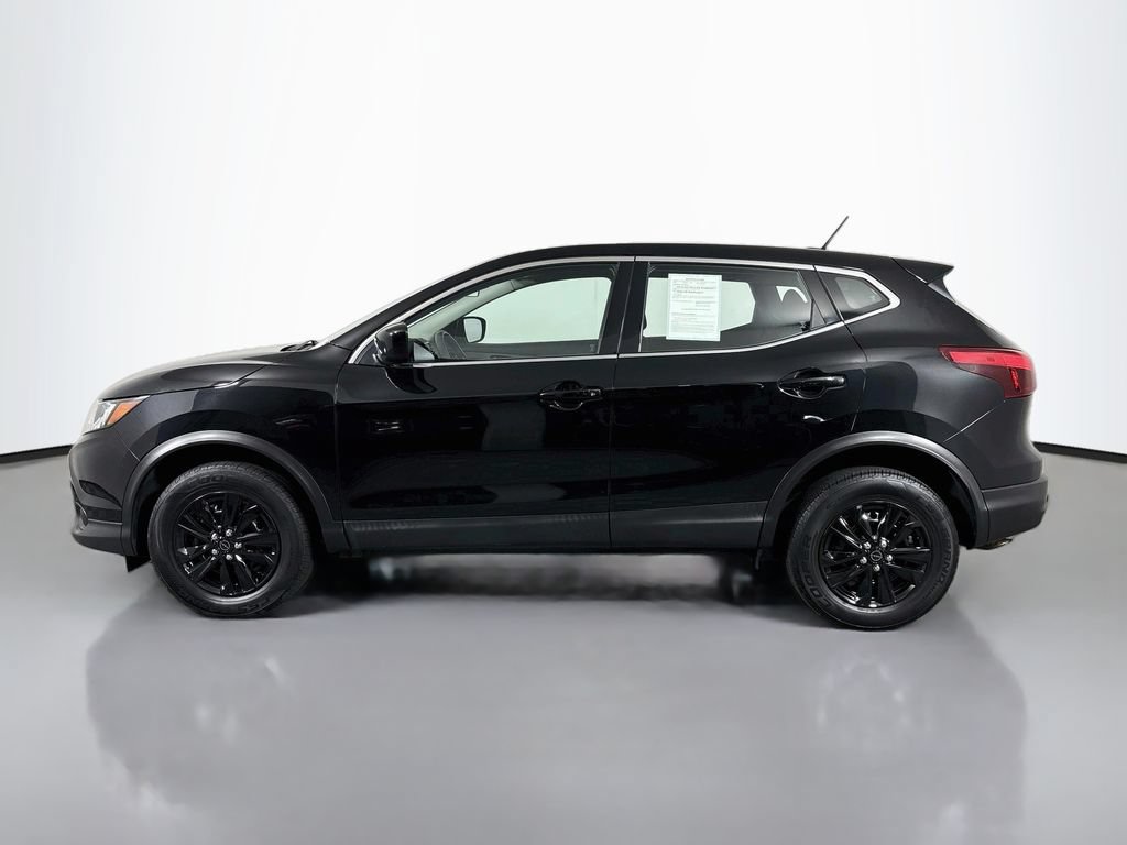 Used 2018 Nissan Rogue Sport S AWD/4WD image 4