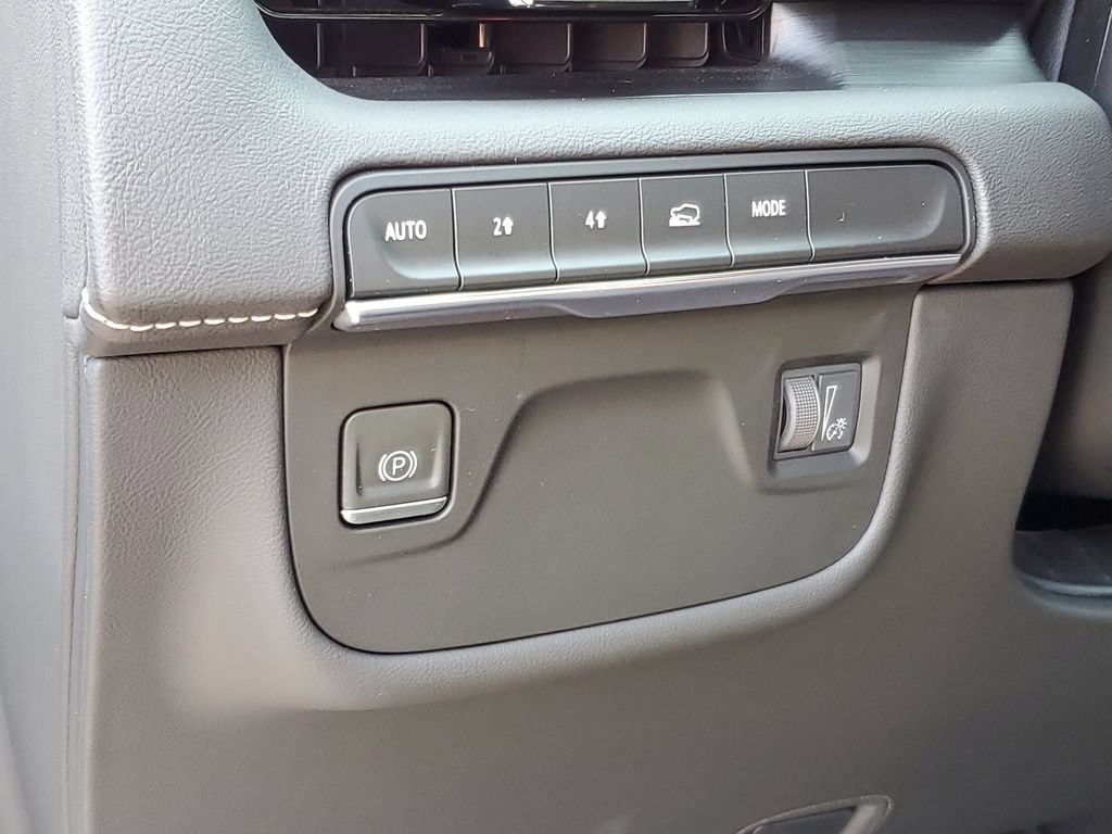 Used 2024 Cadillac Escalade ESV Premium Luxury w/ LPO, Floor Liner Package AWD/4WD image 9