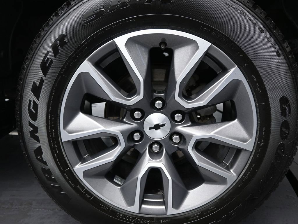 Used 2020 Chevrolet Silverado 1500 RST w/ All-Star Edition image 10