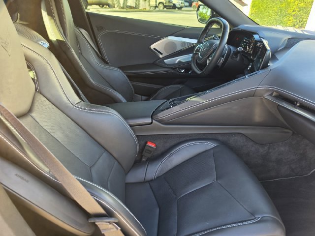 Used 2025 Chevrolet Corvette Stingray Preferred Cpe w/ Z51 Performance Package RWD image 7