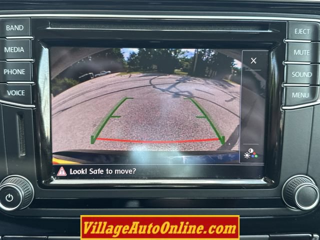 Used 2016 Volkswagen Passat 1.8T SE w/ Lighting Package (P06) FWD image 21