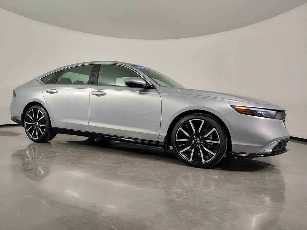 Used 2025 Honda Accord Touring image 14