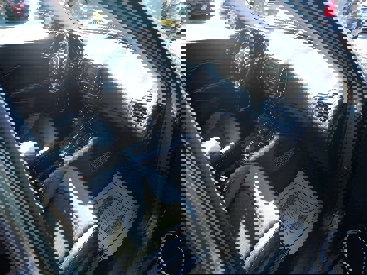 Used 2018 Jeep Compass Latitude w/ Cold Weather Group image 27