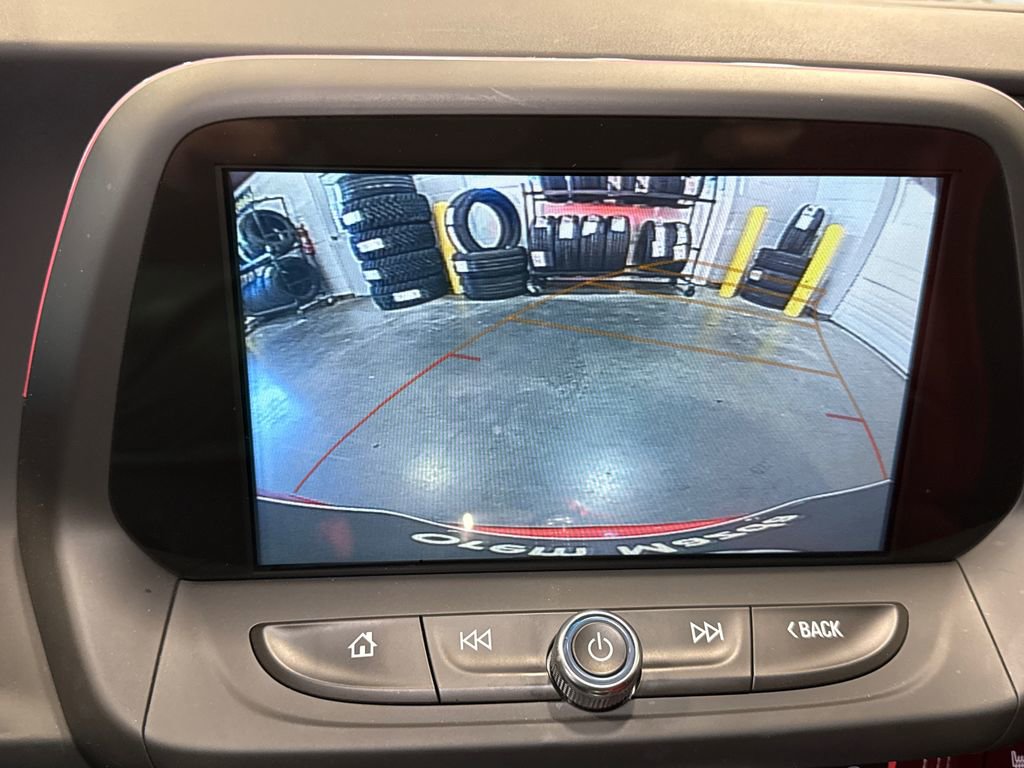 Used 2018 Chevrolet Camaro SS image 21