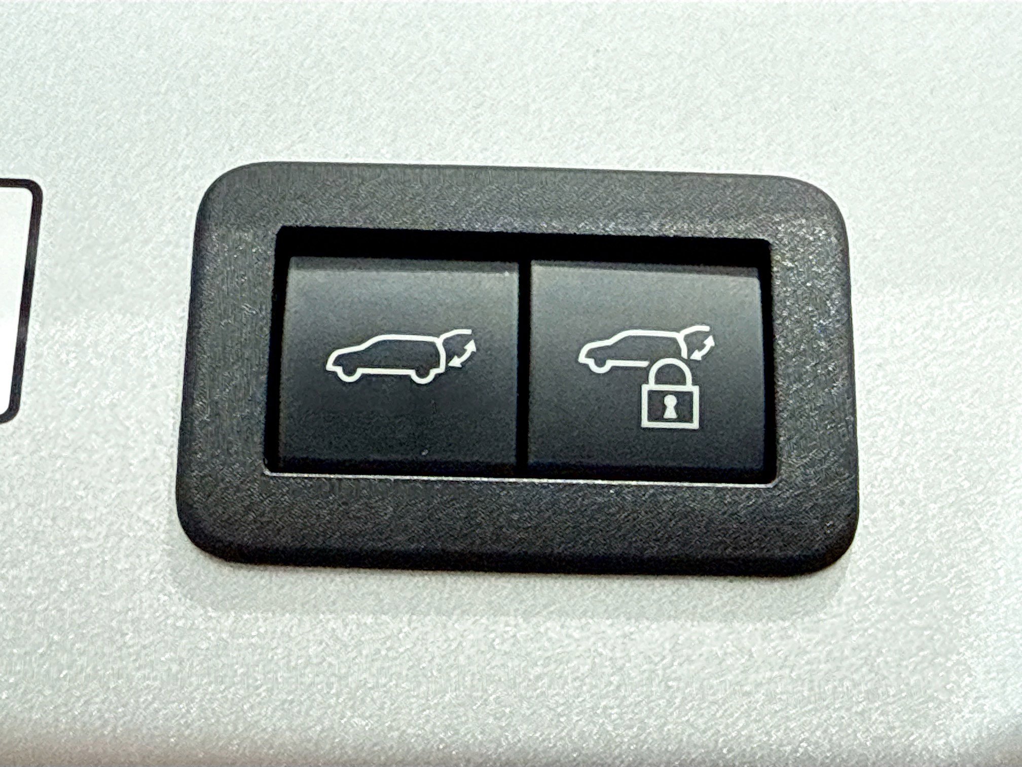 Used 2024 Toyota Prius Limited FWD image 13