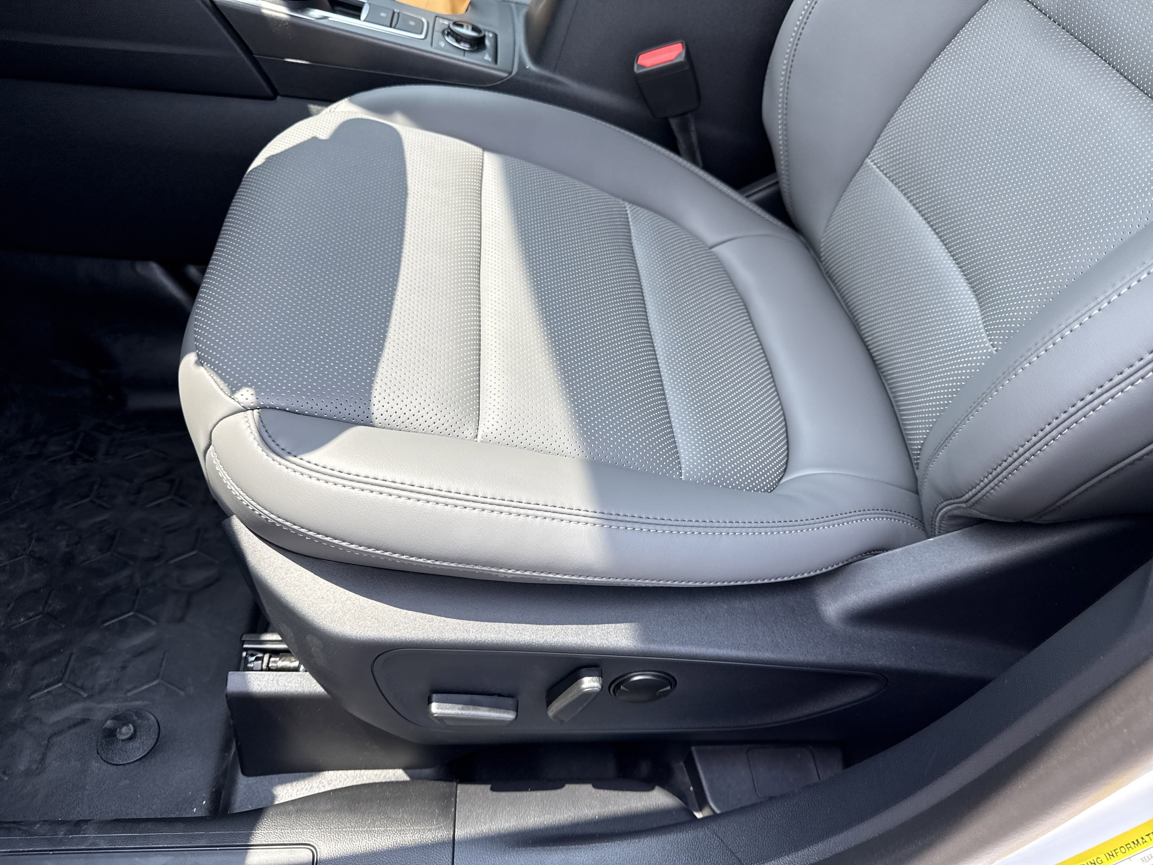 New 2025 Ford Bronco Sport Badlands image 13