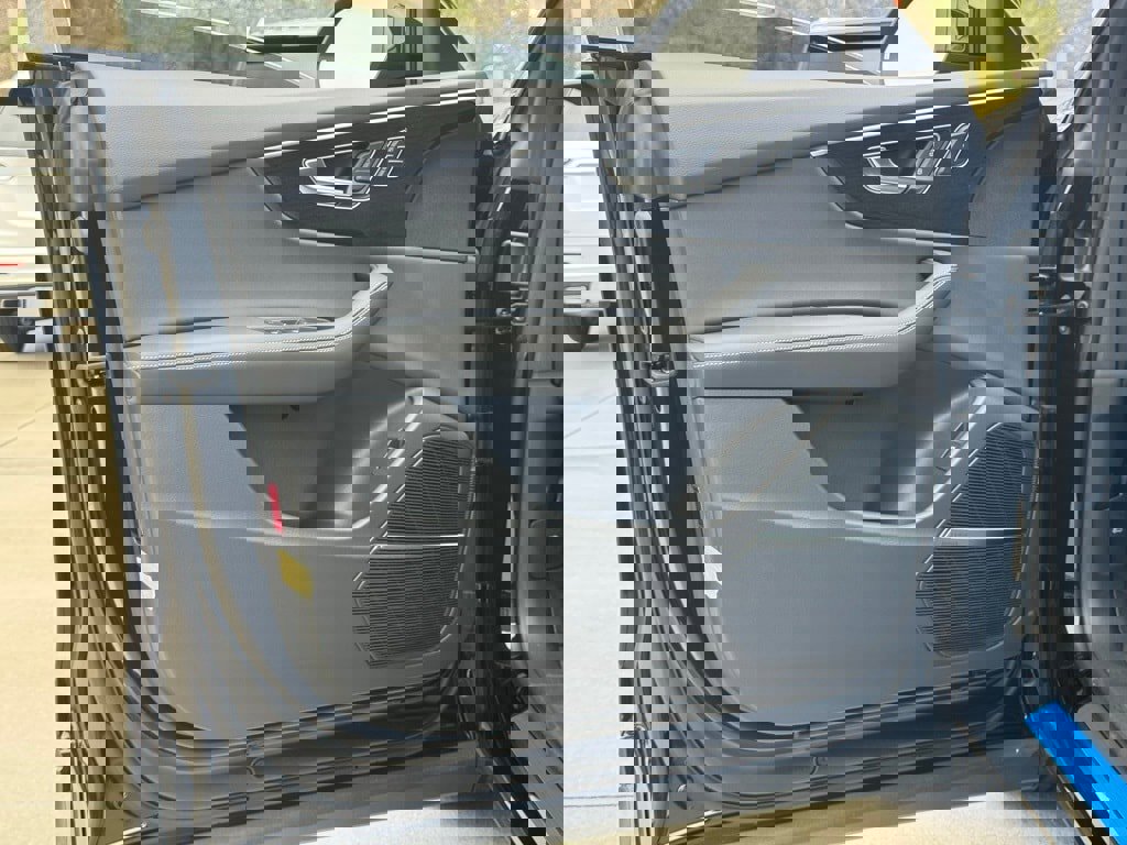 New 2026 Audi Q8 Premium Plus image 19