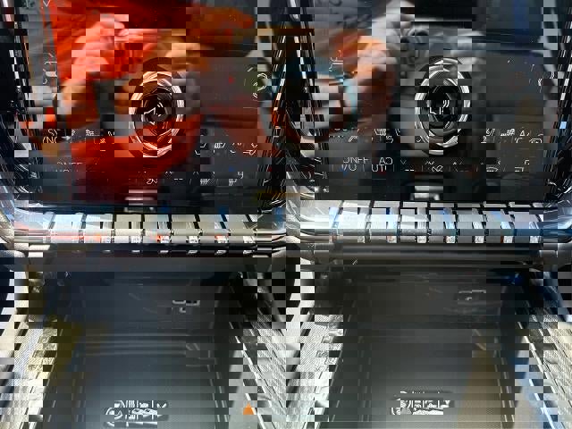 New 2026 GMC Yukon XL AT4 w/ AT4 Premium Plus Package AWD/4WD image 15