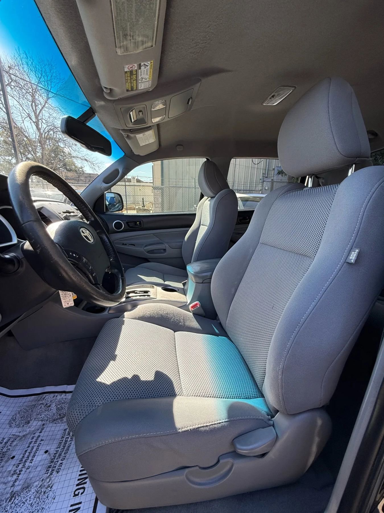 Used 2011 Toyota Tacoma 4x4 Double Cab w/ TRD Off-Road Pkg image 15