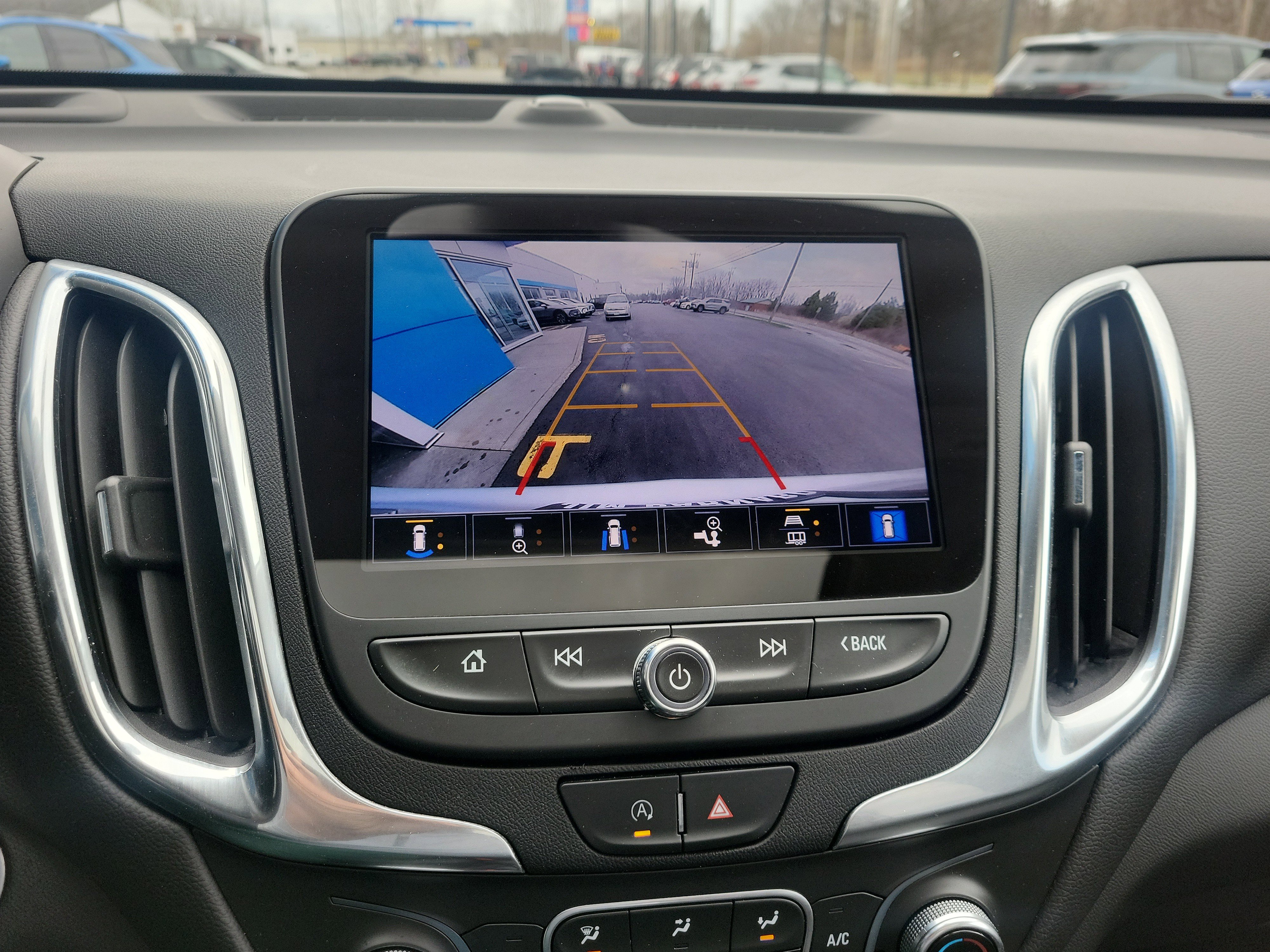Certified 2022 Chevrolet Equinox LT AWD/4WD image 10